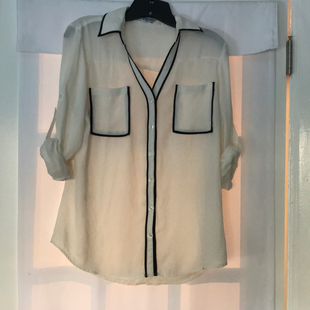 Express Portifino - Ivory w/ Black Detailing
